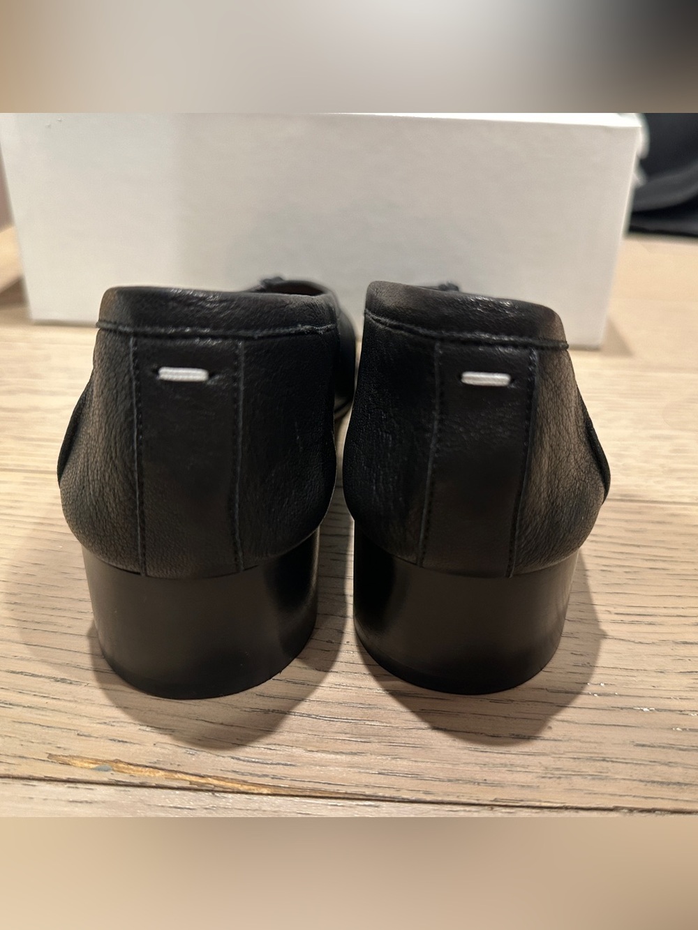 Maison Martin Margiela Black Leather Tabi Split-Toe Ballet Flats - Picture 3 of 6